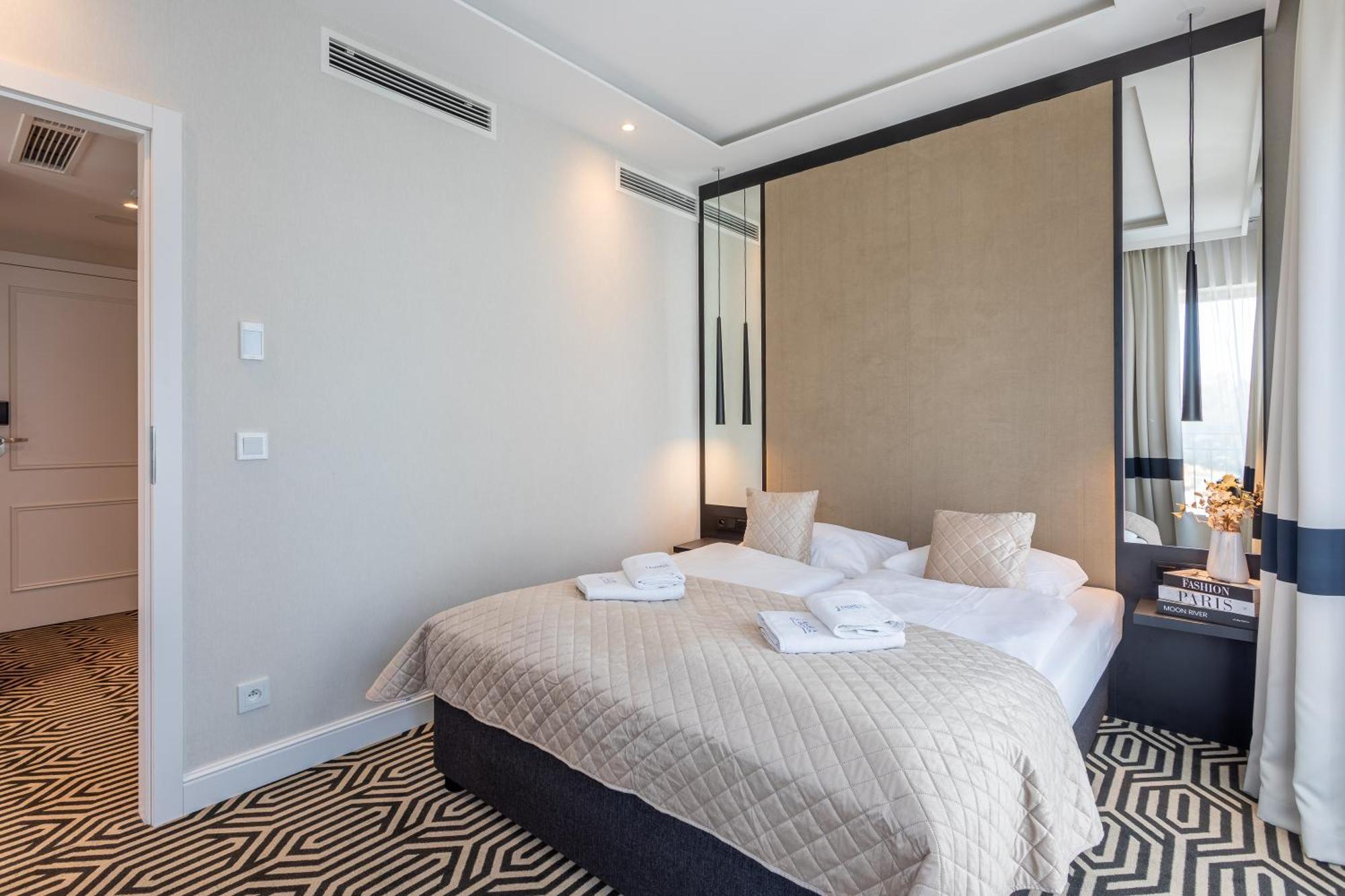 Świnoujście Ambria Apartments Promenada מראה חיצוני תמונה