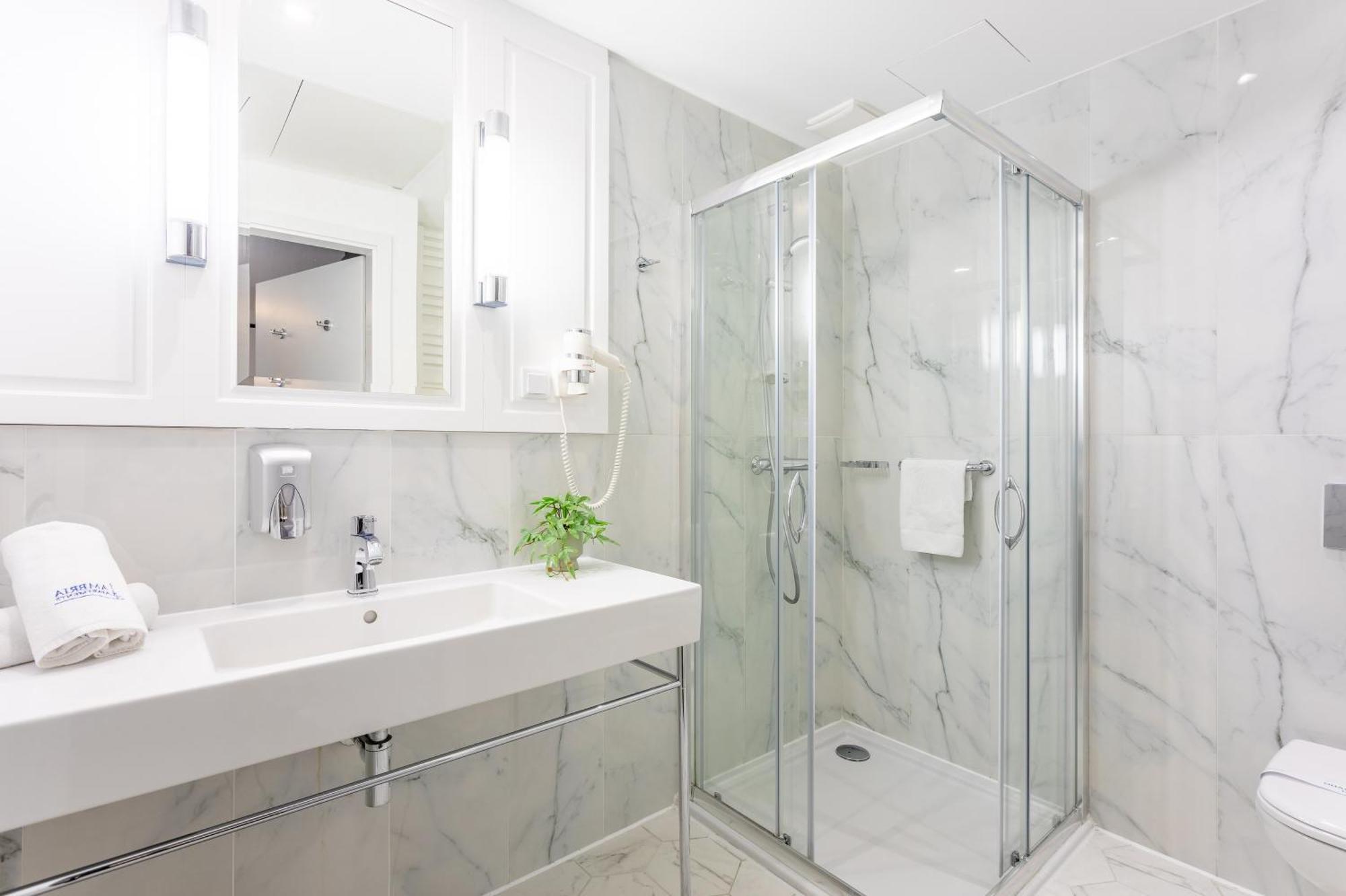 Świnoujście Ambria Apartments Promenada מראה חיצוני תמונה